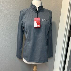 The North Face women’s medium L tech 1/4 fleece top NWT